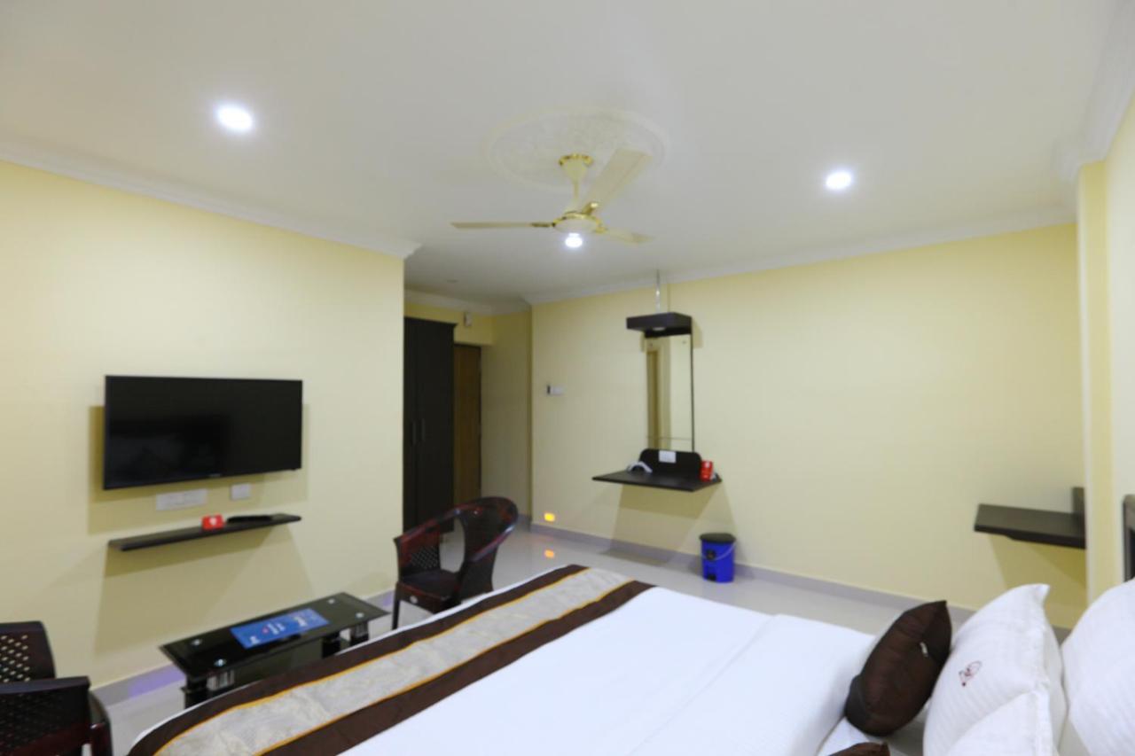 Saibala Transit Hotel Ченнаи Экстерьер фото